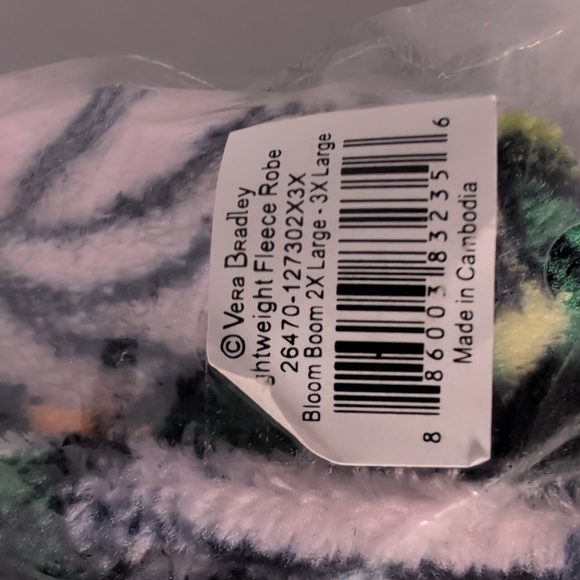 Vera Bradley Fleece Robe in Bloom Boom - Picture 2 of 4